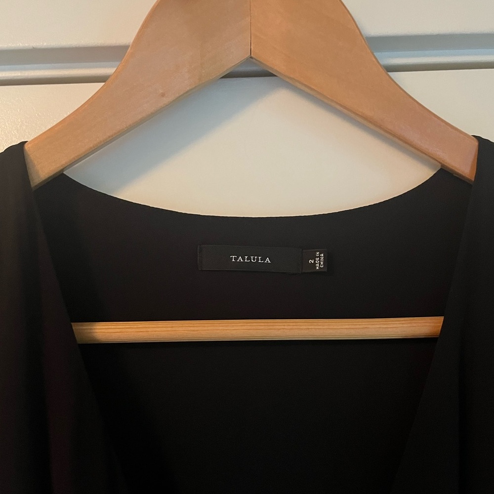 Aritzia Talula Long Flowy Cap-Sleeve Dress - Picture 3 of 14